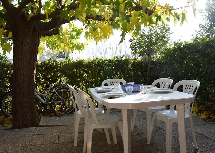 Vila Maison Avec Mezzanine Donnant Sur La Marina Cyprien Sc105-013